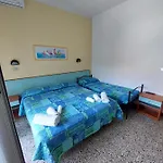 Ξενοδοχείο Nora 2*