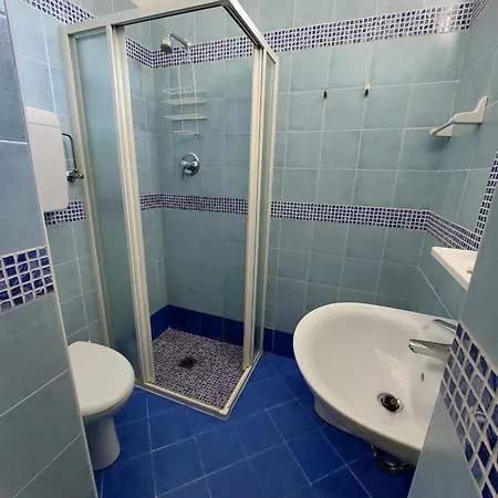 Nora Hotel 2*